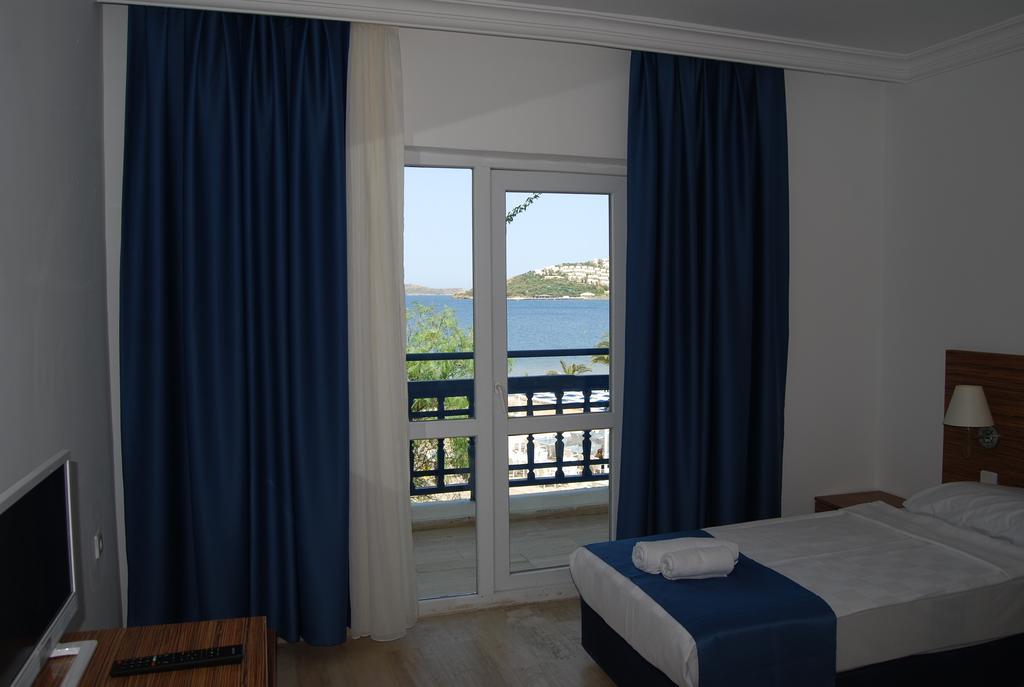 Club Blue White All Inclusive Turgutreis Szoba fotó
