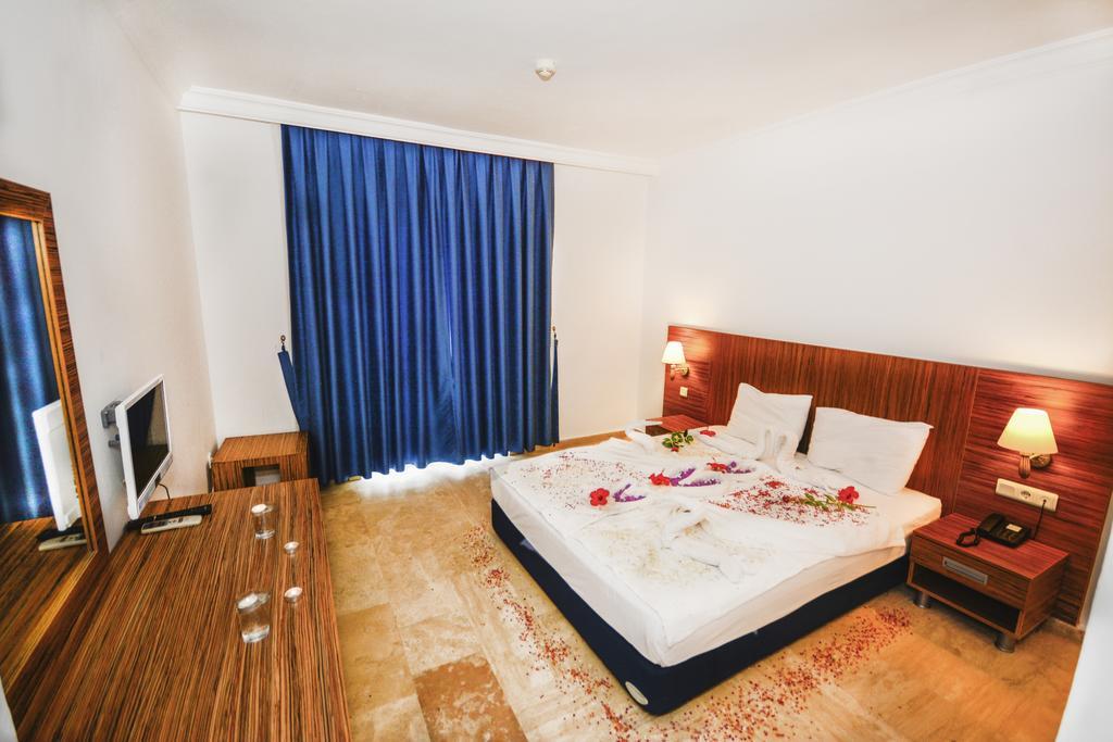 Club Blue White All Inclusive Turgutreis Kültér fotó